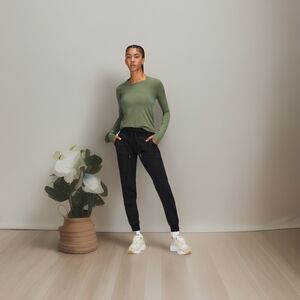 Lululemon  women's Dance Studio Jogger s  Black Stripe SZ 6